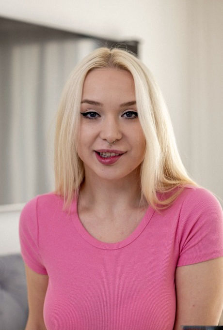 Public Agent blonde teen Russian Vera Jarw fucked outside