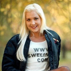 Working blonde woman takes bass cock from behind